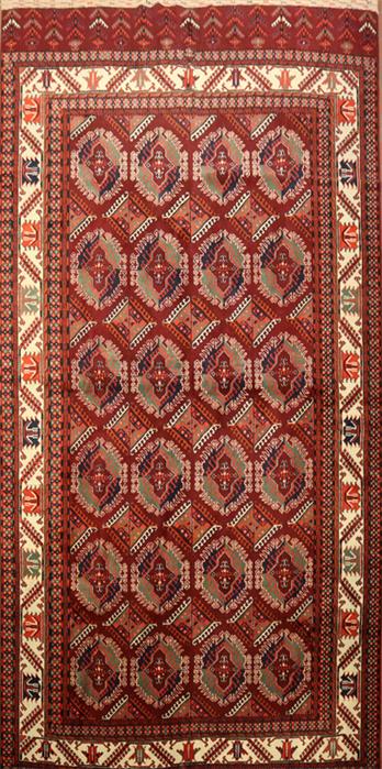 Turkmene, ca. 345x 224 cm.