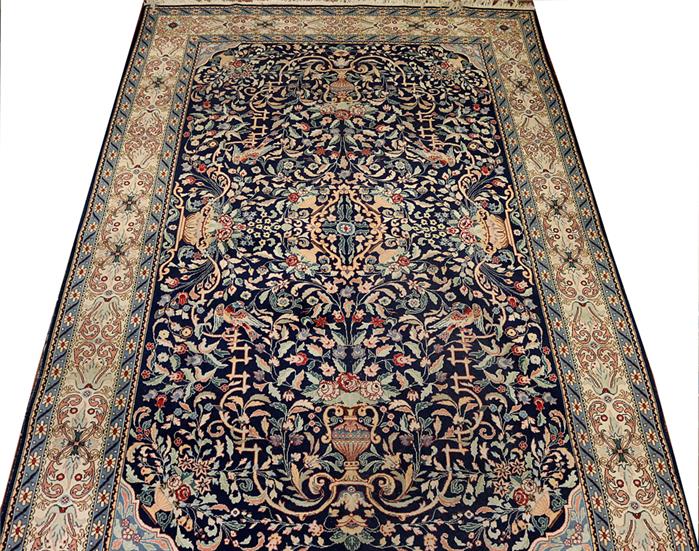 Isfahan, ca. 300x 195 cm.