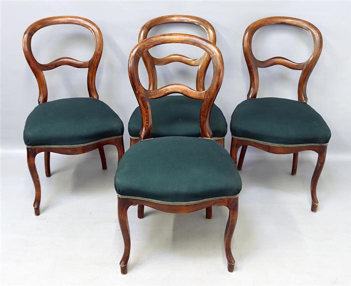 Vier Louis Philippe-Stühle.