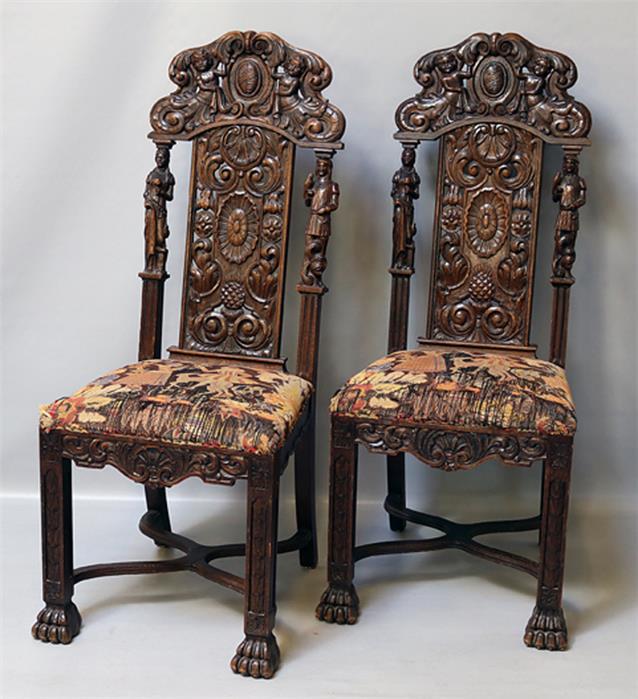 Paar Stühle im Barockstil.
