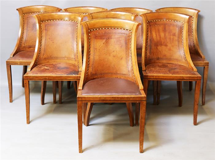 Satz von acht "Gondelstühlen" im Empirestil.