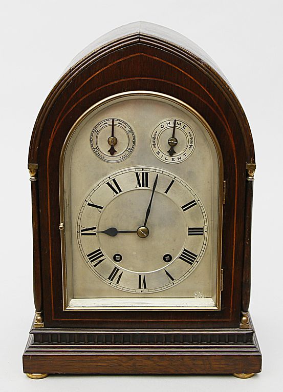 Stockuhr (Bracket Clock) mit großem Geläut.