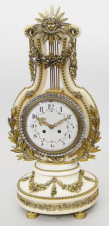 Prunkvolle Pendule im Stil Louis XVI.