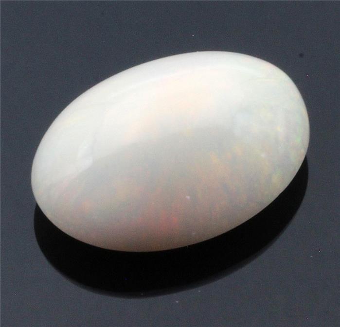 Weißer Opal, ca. 17 ct.
