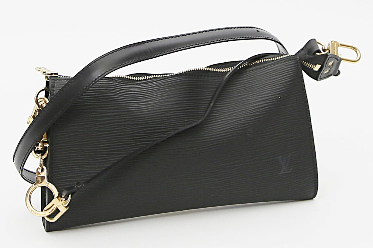 Louis Vuitton - Epi Pochette Cles - Accessory - Catawiki