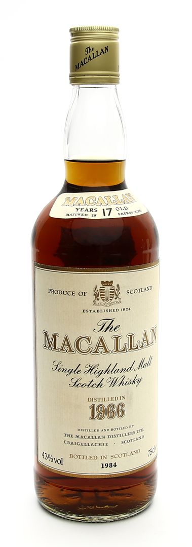 Flasche Scotch Whiskey "Macallan 17 Years Old", von 1966.