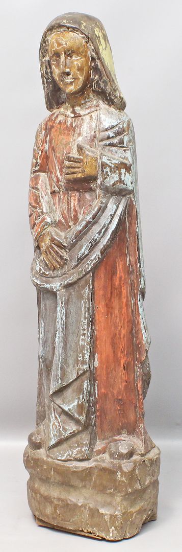 Große Skulptur "Madonna".